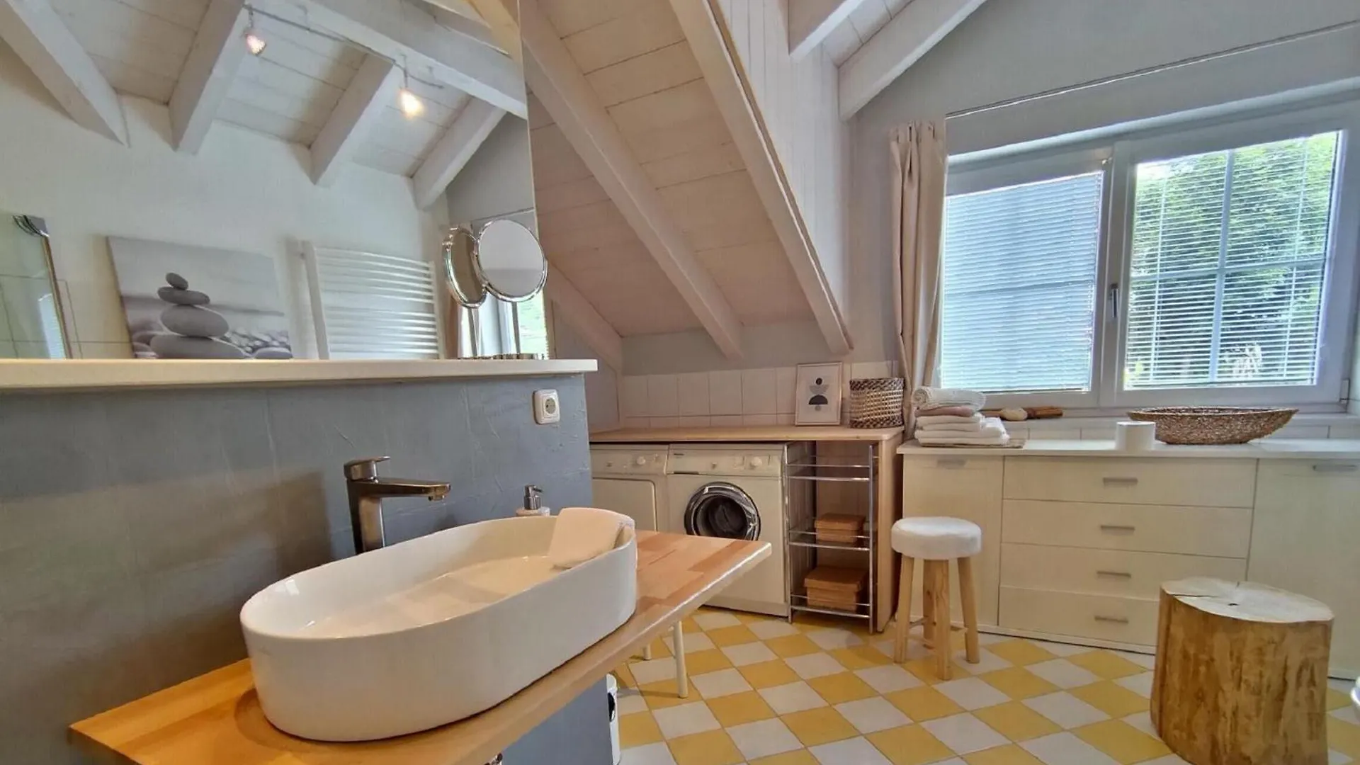 아파트 Haus Paradies Superior Fewo'S Loft, Terrasse, Private Sauna, Aktiv Card, 상트엥글마 독일